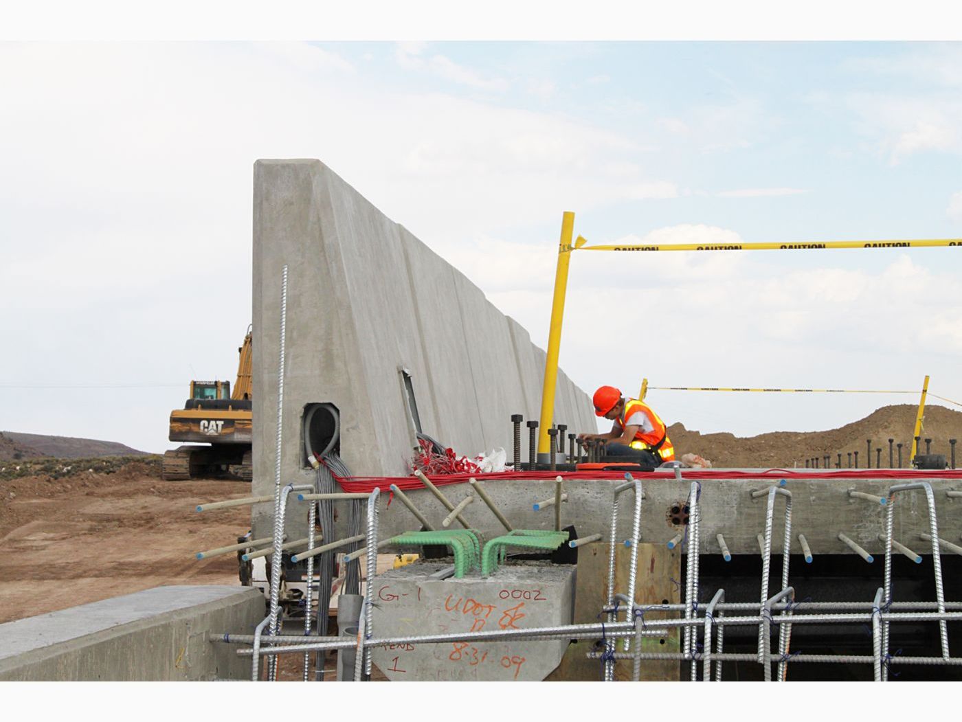 Utah: Monitoring Strain on Precast Bridge Deck image 1