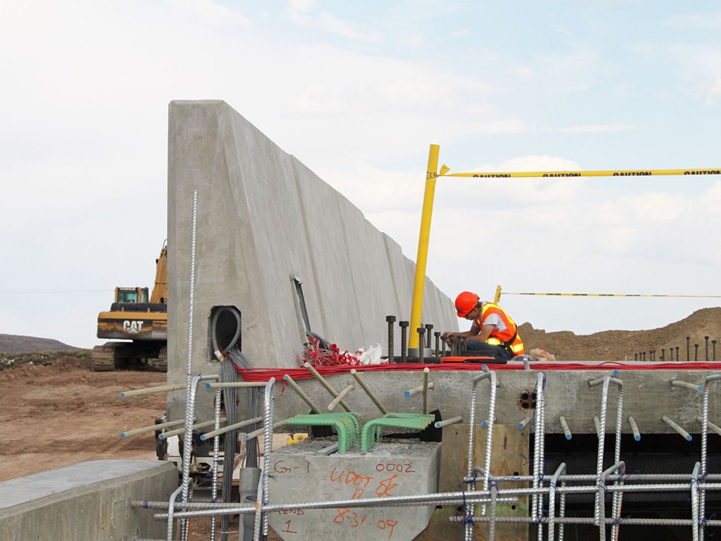 Utah: Monitoring Strain on Precast Bridge Deck image 1