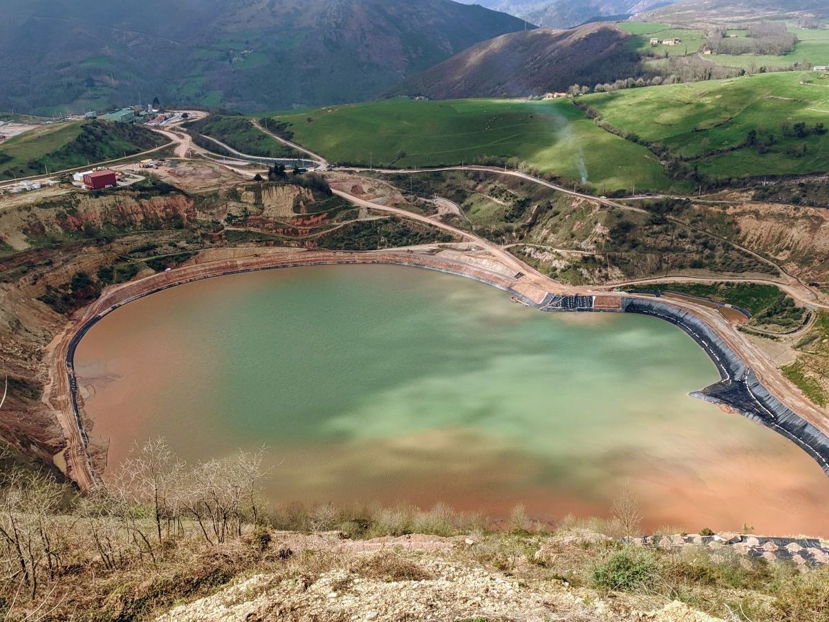South America: Mine Tailings in Tailings Dams image 1