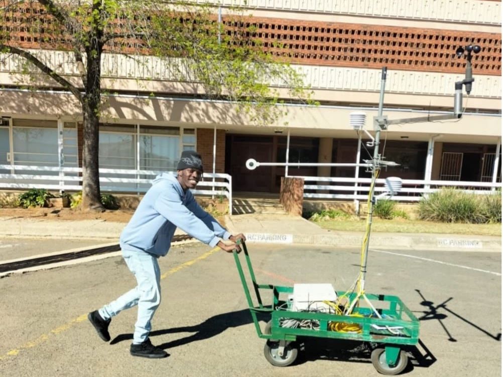South Africa: Cross-Campus Microclimate Mapping image 1