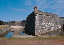 Florida: Crack Monitoring at a Historic Site image 3
